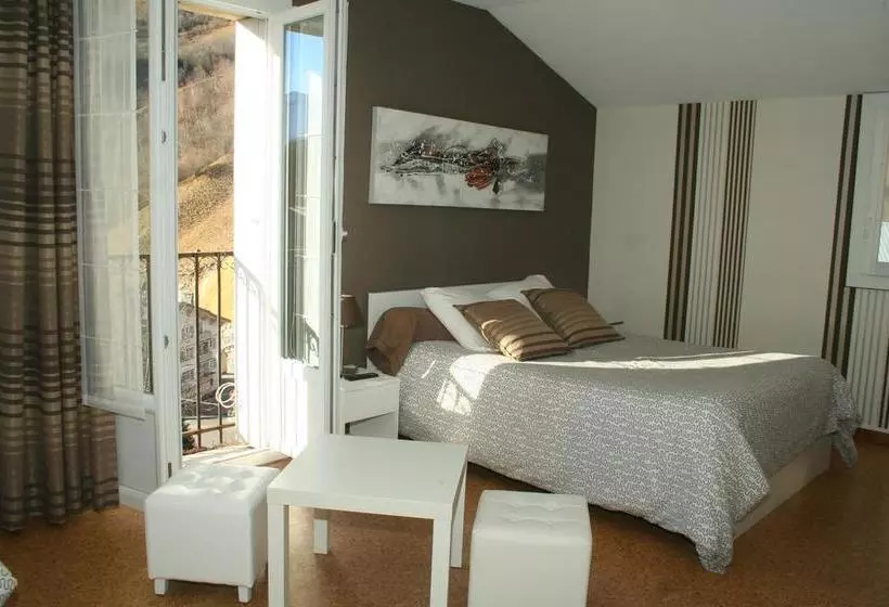 هتل Hôtel Les Castets D'ayré