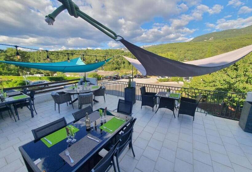 ホテル Hôtel Spa L Ermitage