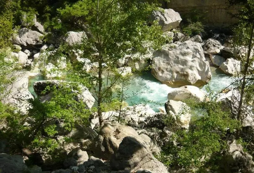 Hotelli Hôtel Spa L Ermitage