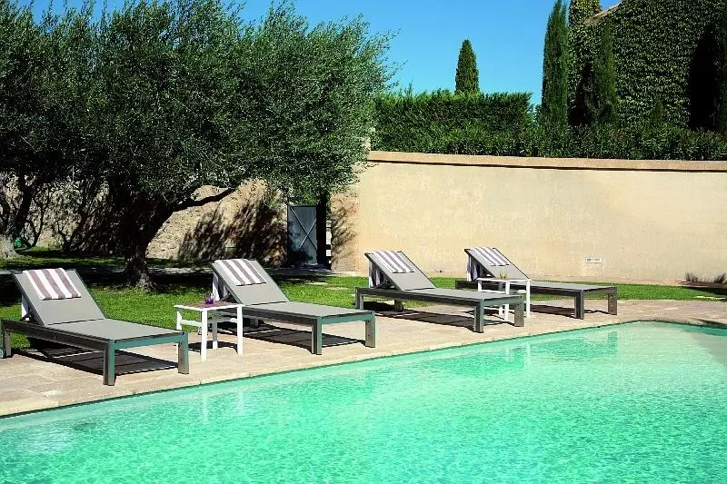 Hotelli La Belle Vie