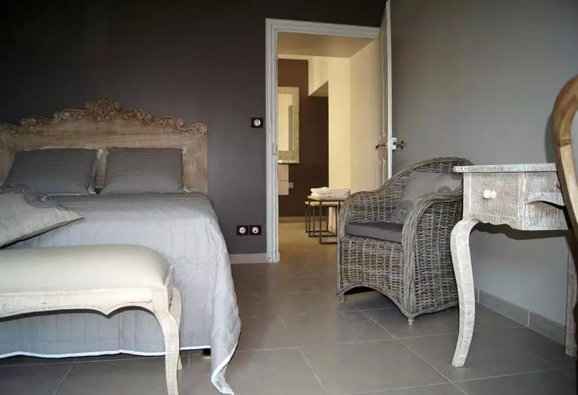 Hotelli La Belle Vie