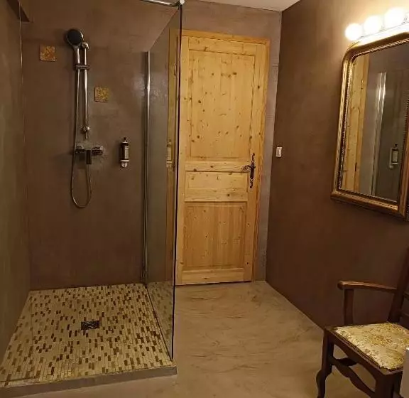 Hotelli Les Galets Hôtel Et B&b