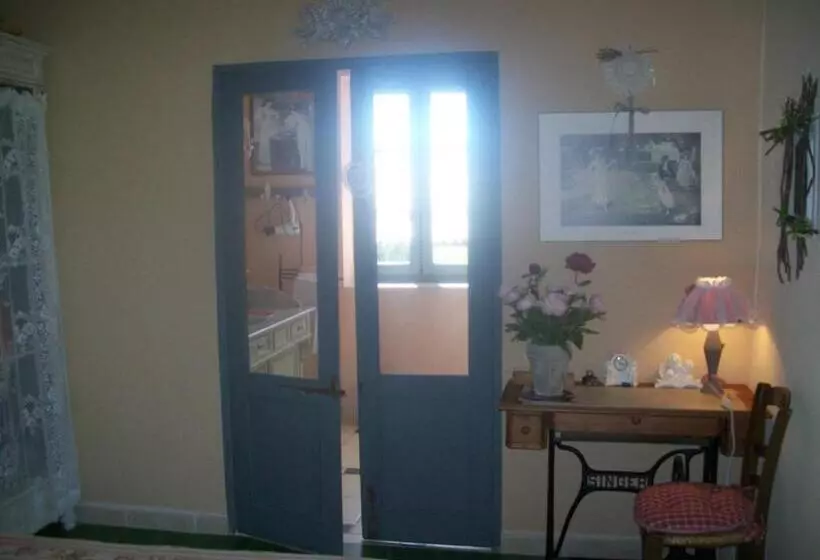 ベッドアンドブレックファースト Chambre D Hôtes La Margotte