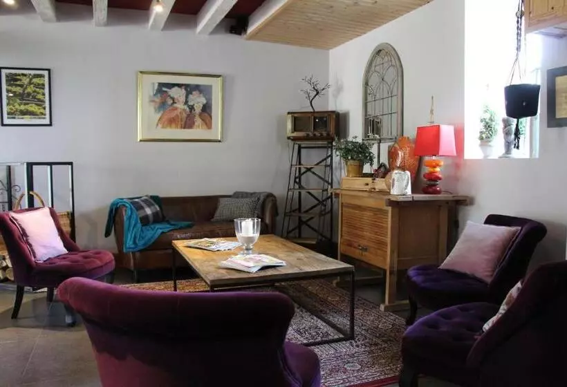 Aamiaismajoitus (B&B) Le Clos De La Challangette