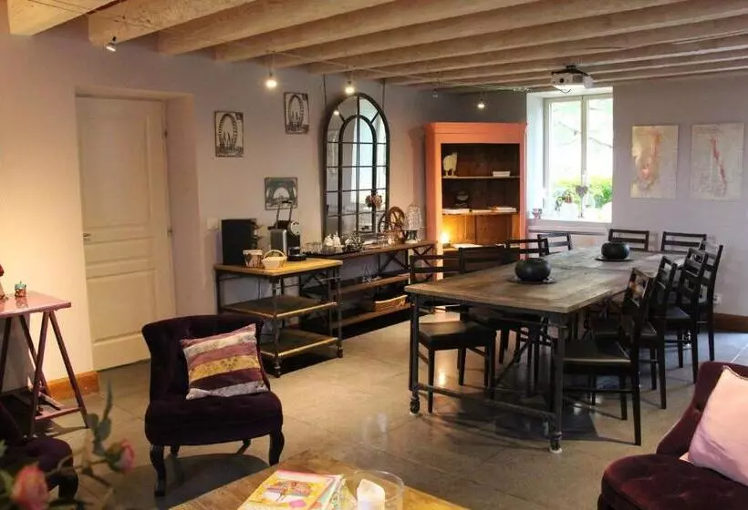 Aamiaismajoitus (B&B) Le Clos De La Challangette