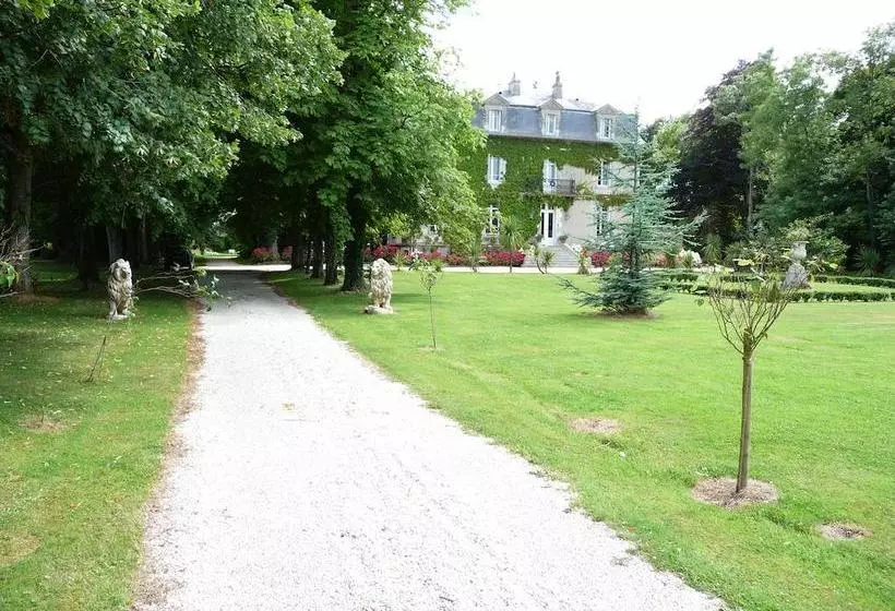 تختخواب و صبحانه Manoir De La Marjolaine