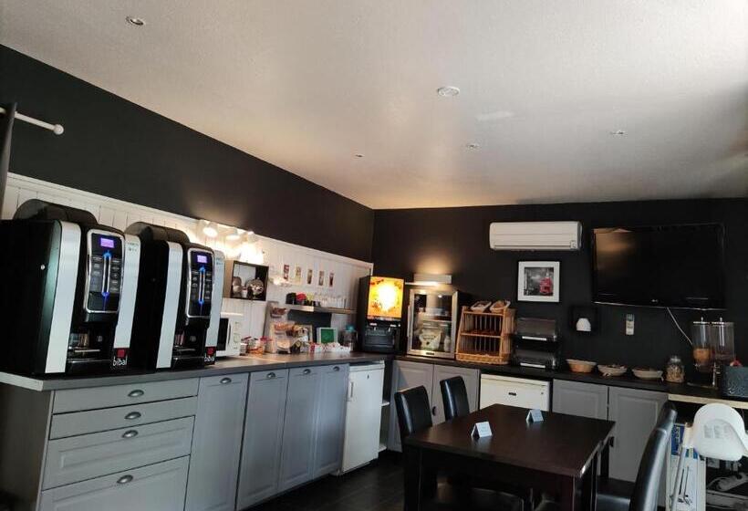 Fasthotel Montpellier Baillargues