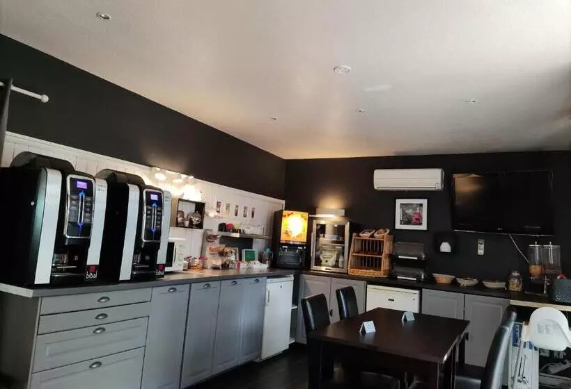 Fasthotel Montpellier Baillargues
