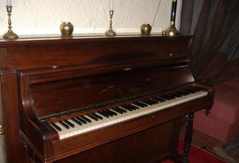 Отель Auberge Pen Mur