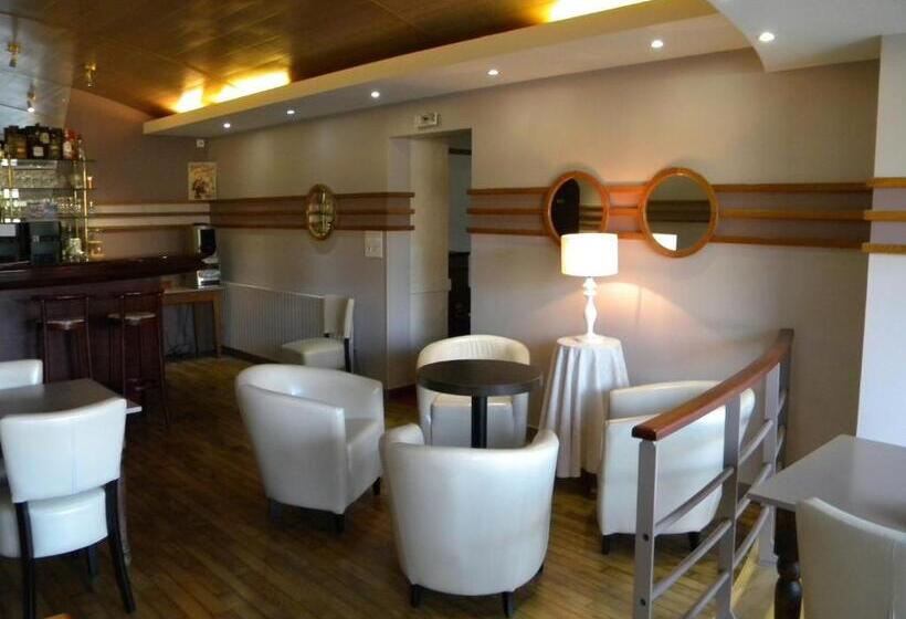 Отель Auberge Pen Mur