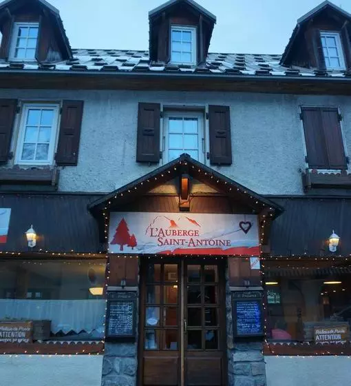 هتل Auberge Saint Antoine