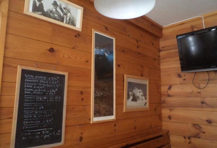 هتل Auberge Saint Antoine