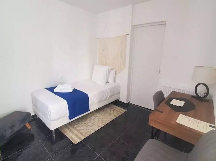 هتل Logis Hôtel Belle Etoile Vichy
