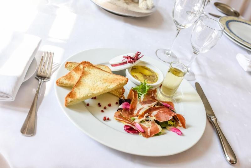 Logis Hotel & Restaurant Bergeret Sport