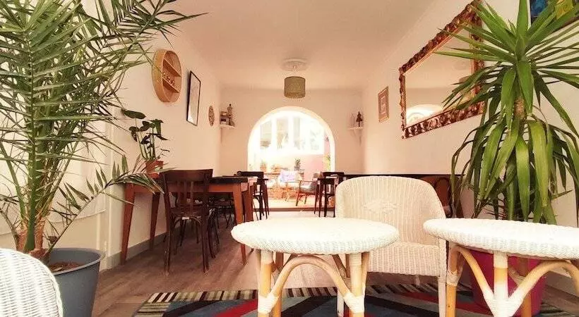 هتل & Cantine De La Plage