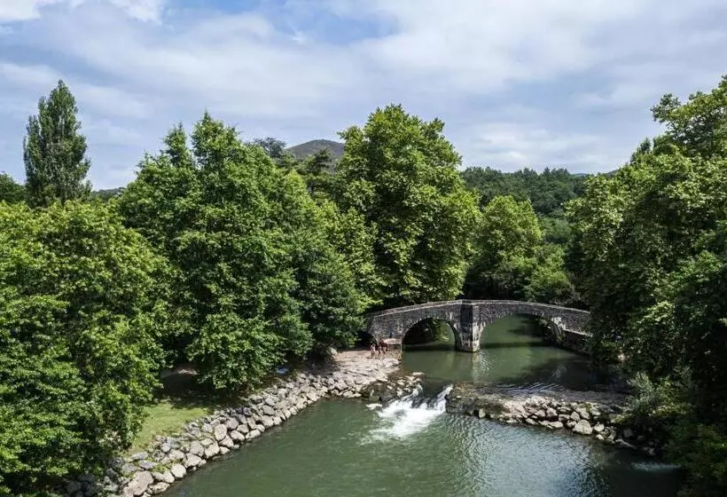 ホテル Du Pont