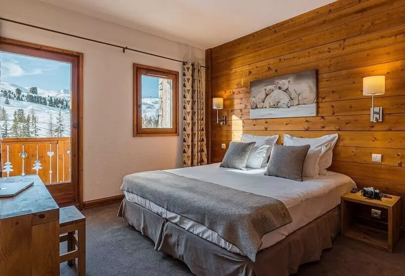 ホテル Hôtel Carlina By Les Etincelles