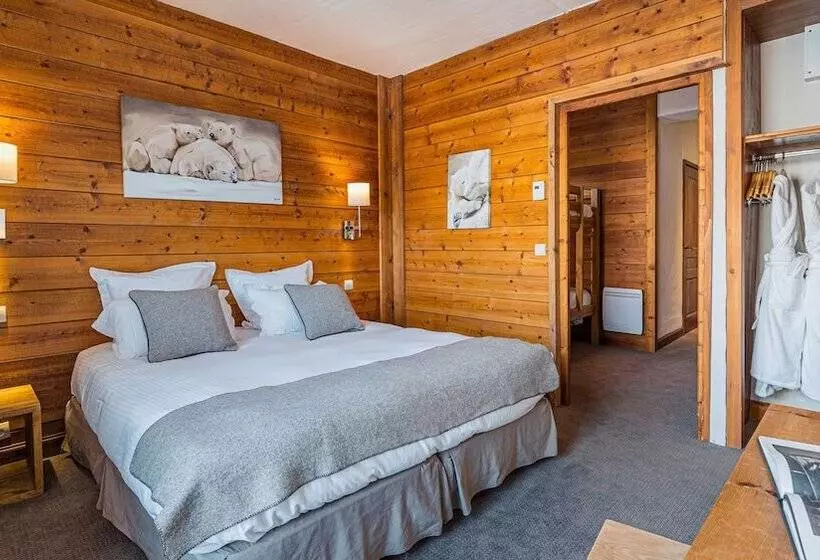 ホテル Hôtel Carlina By Les Etincelles