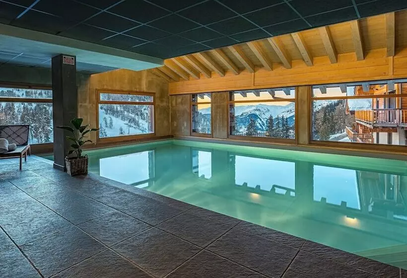 ホテル Hôtel Carlina By Les Etincelles