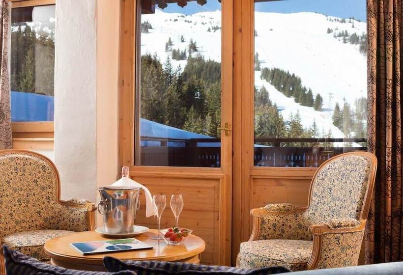 هتل Hôtel Carlina By Les Etincelles