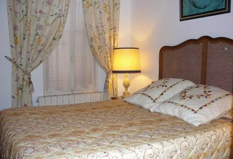 ホテル Hôtel Du Fiacre