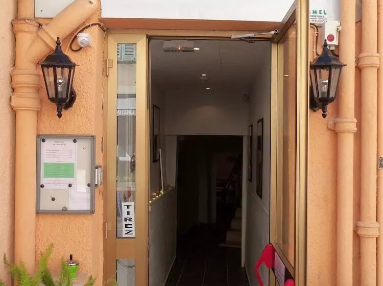 هتل Hôtel Du Musée