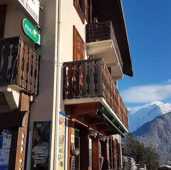 Hotelli Hôtel Le Tourisme