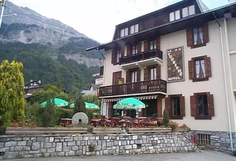 Hotelli Hôtel Le Tourisme