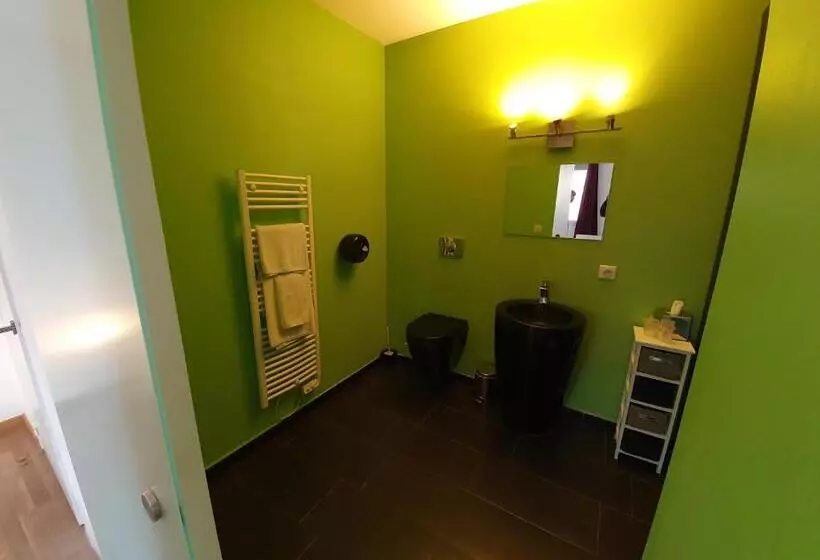 ホテル Hôtel Les 3 Terrasses