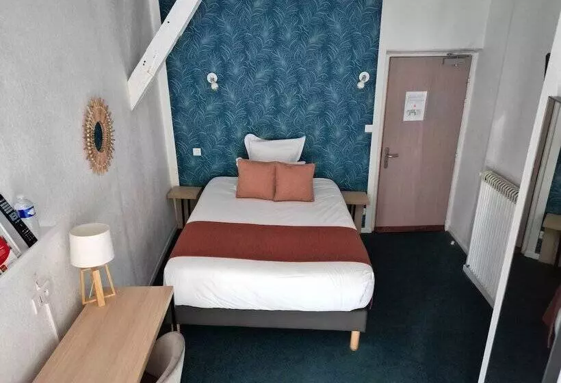 ホテル Contact Hôtel Les Platanes Villeneuve Sur Lot Centre