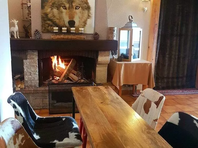 Hotelli Hôtel Yaka