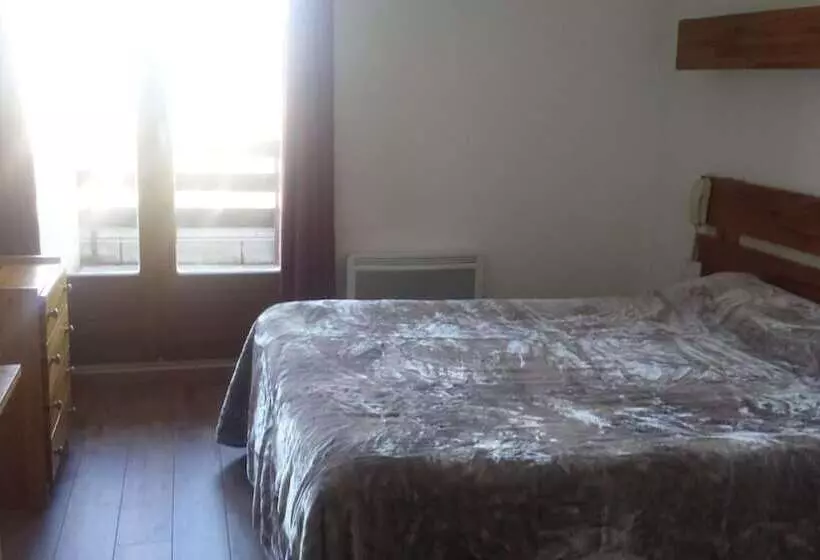 Hotelli Hôtel Yaka