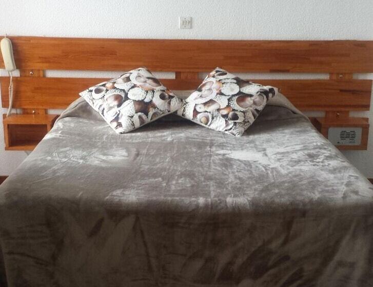 בית מלון כפרי Hôtel Yaka