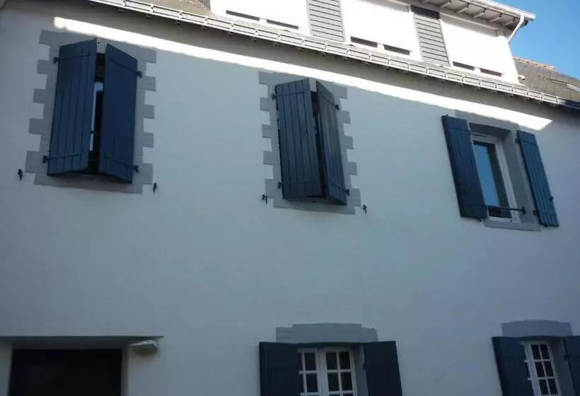 هتل L Estacade