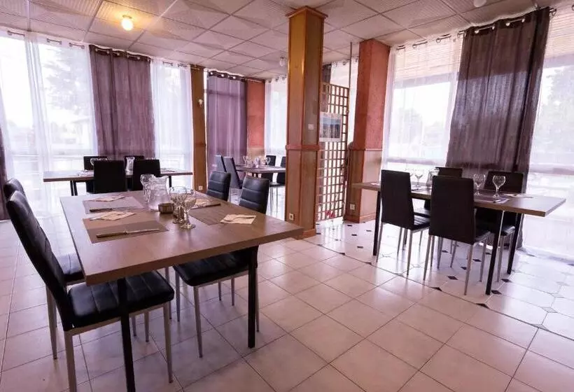 Hotelli Hôtel La Rocade