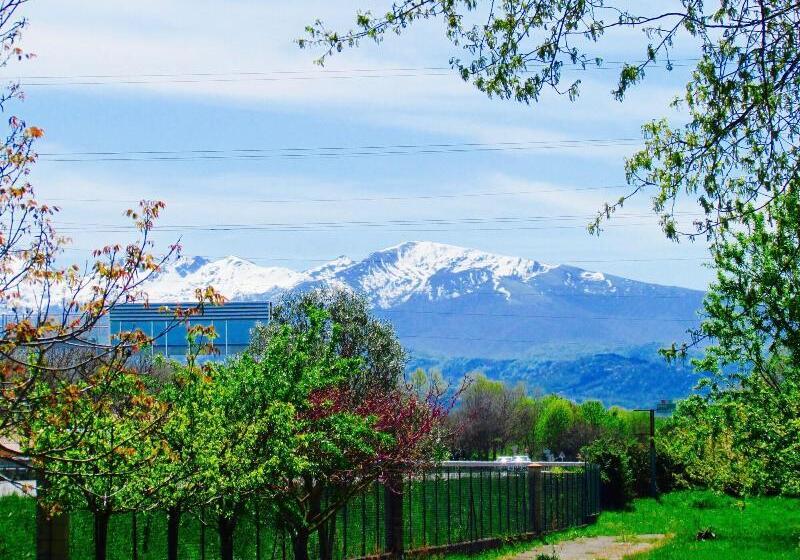 בית מלון כפרי Hôtel La Rocade