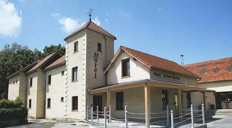ホテル La Tour Des Lys