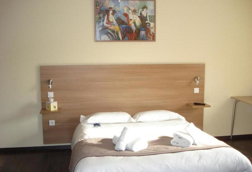 בית מלון כפרי La Tour Des Lys