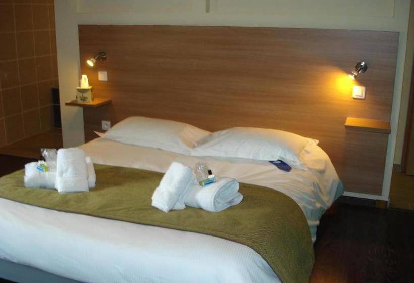 בית מלון כפרי La Tour Des Lys