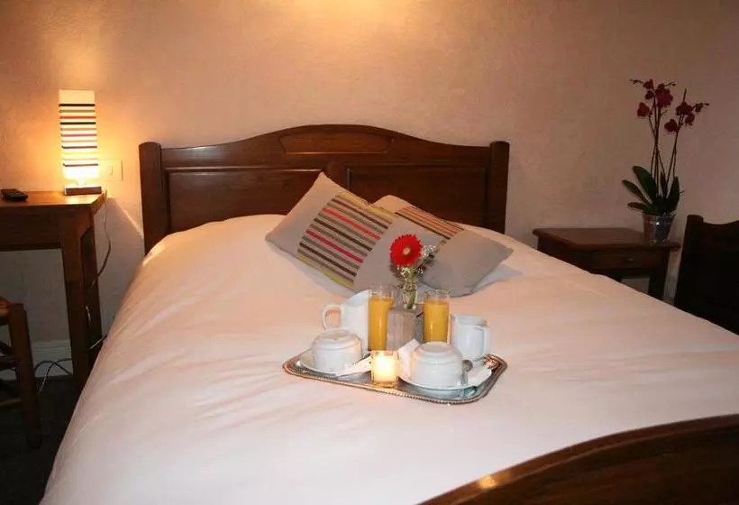 Hotelli Le Home