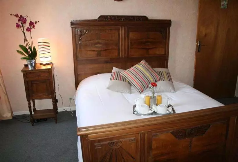 Hotelli Le Home