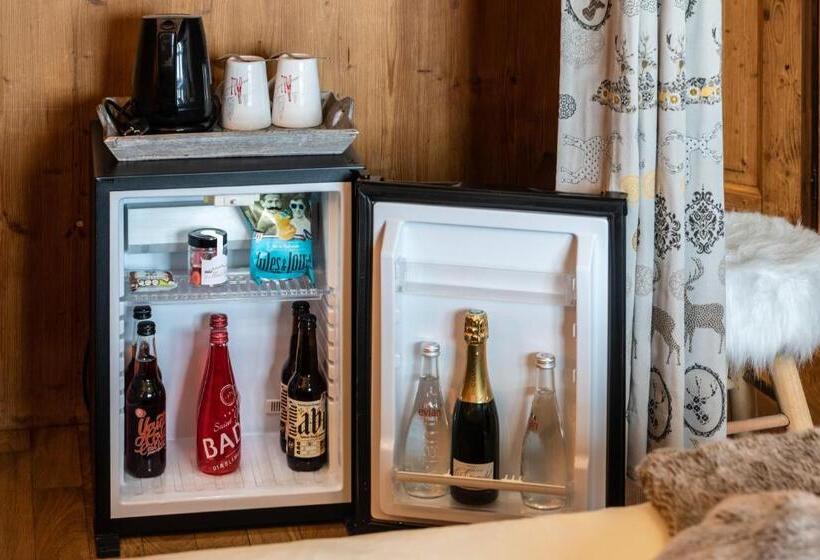 בית מלון כפרי Les Monts Charvin