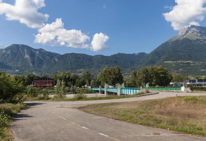 Отель Maison De Savoie