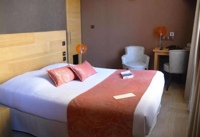 هتل Villa Les Bains
