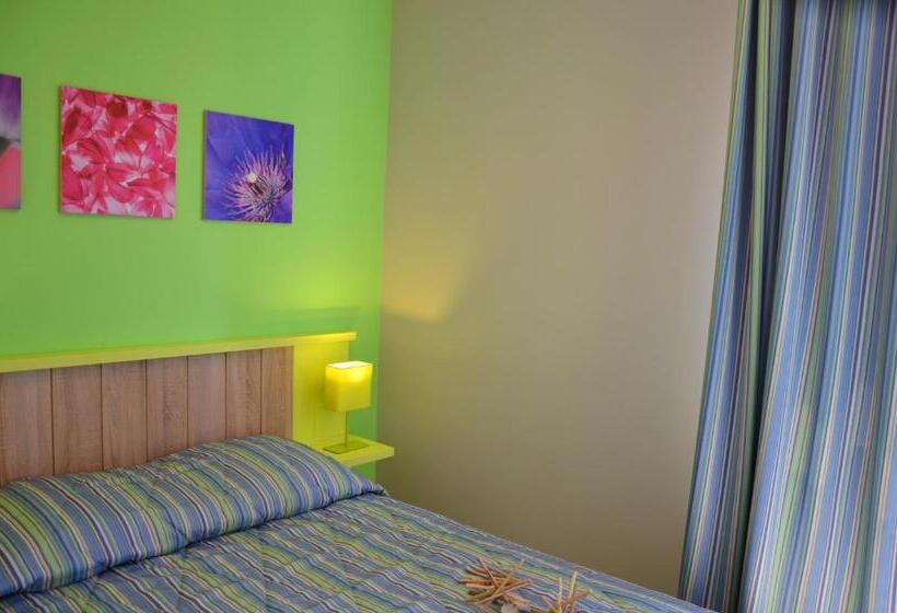 استراحتگاه Lagrange Vacances La Grenadine