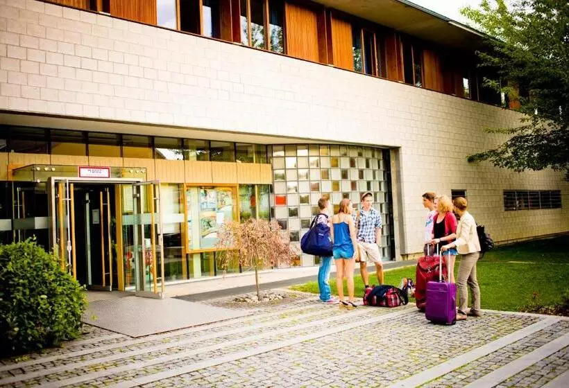 ユースホステル Internationales Jugendgästehaus Dachau