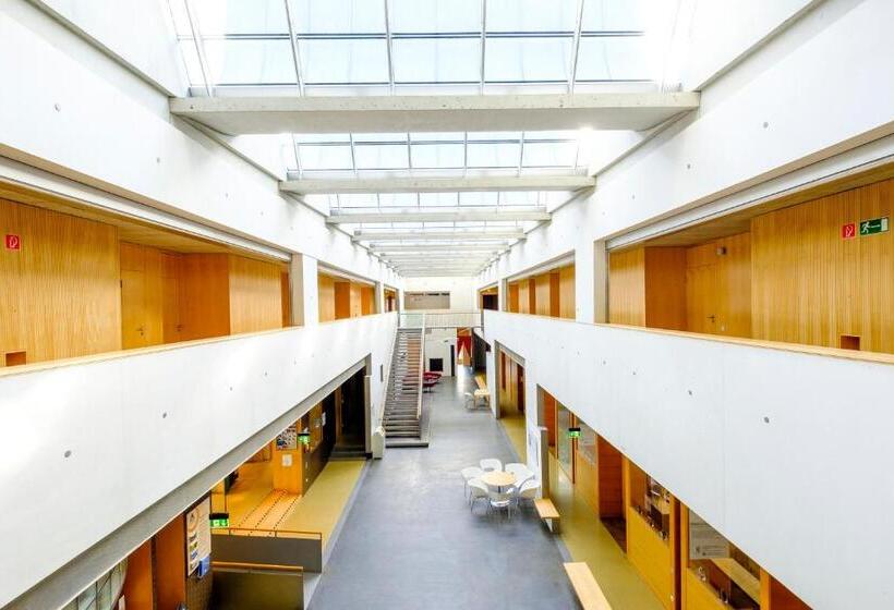 فندق صغير Internationales Jugendgästehaus Dachau