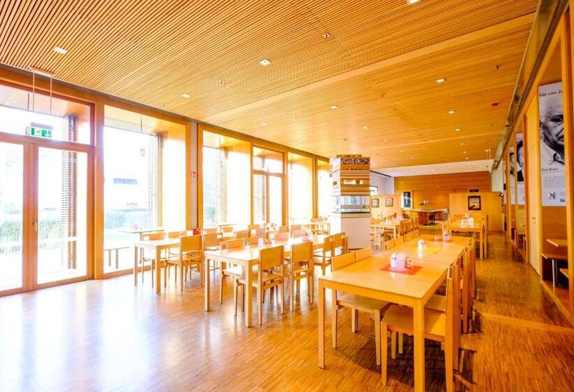 فندق صغير Internationales Jugendgästehaus Dachau