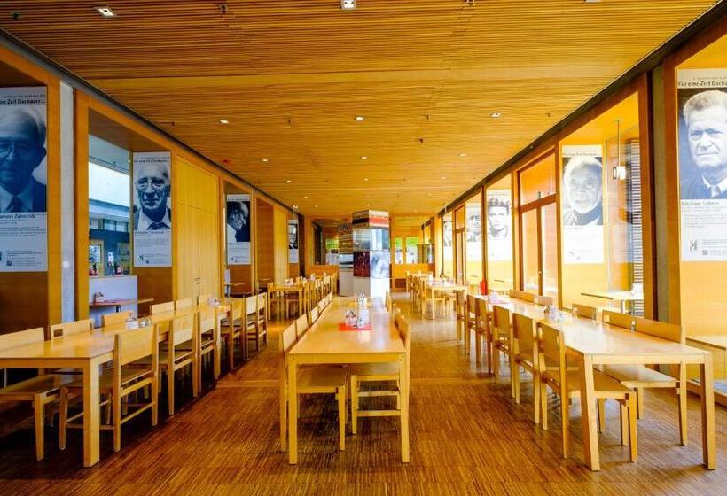 فندق صغير Internationales Jugendgästehaus Dachau