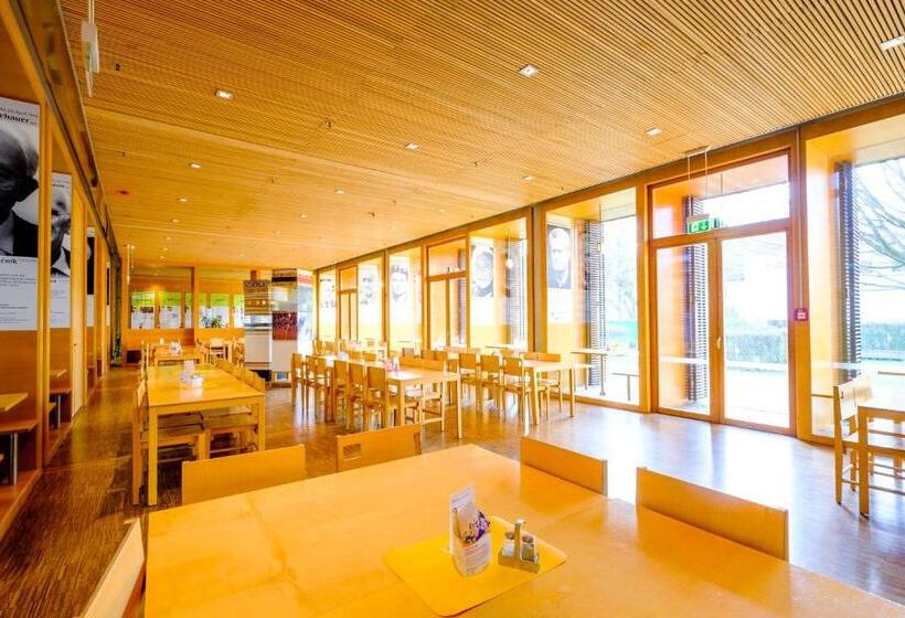 فندق صغير Internationales Jugendgästehaus Dachau